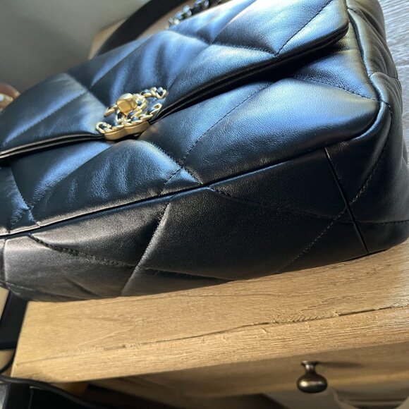 Chanel 19 Medium/Large black - Picture 8 of 11